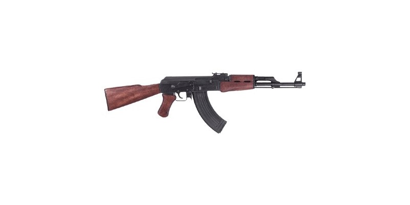 Armurerie - Réplique inerte de la Kalashnikov AK-47 , fusil Calais